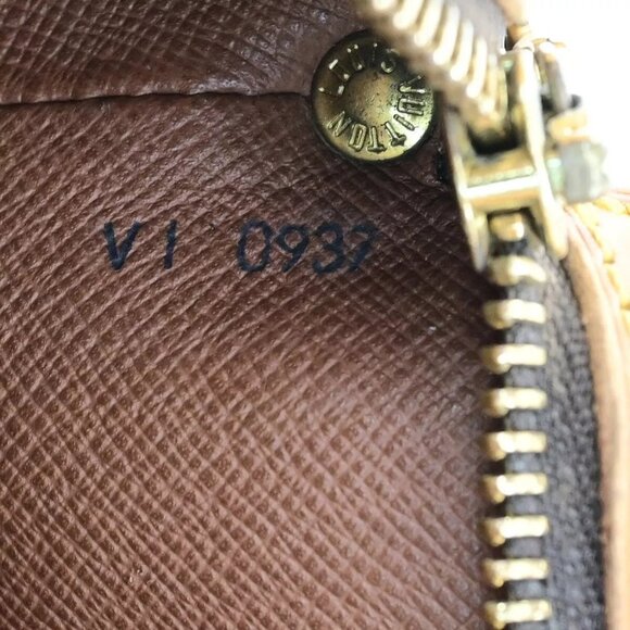 Auth LOUIS VUITTON Logo Drouot Shoulder Bag Monogram Leather Brown - Picture 7 of 16